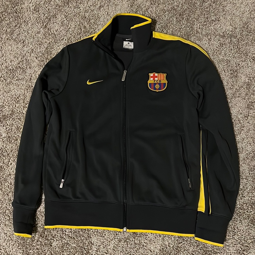 Nike Barcelona Jacket Size Medium